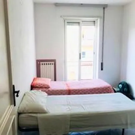 3 Bedrooms At 500 M Away From The Beach With Terrace And Wifi Террачина
