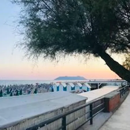 3 Bedrooms At 500 M Away From The Beach With Terrace And Wifi * Terracina