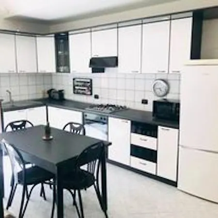 3 Bedrooms At 500 M Away From The Beach With Terrace And Wifi