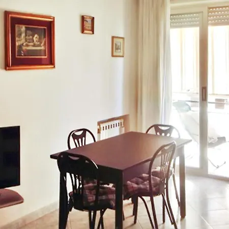 3 Bedrooms At 500 M Away From The Beach With Terrace And Wifi *